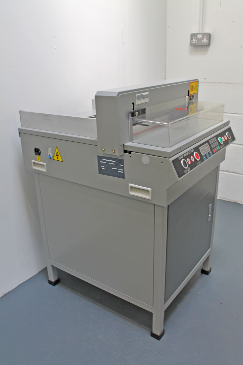 Used 450VS+ Electric Paper Cutter / Guillotine - Image 2